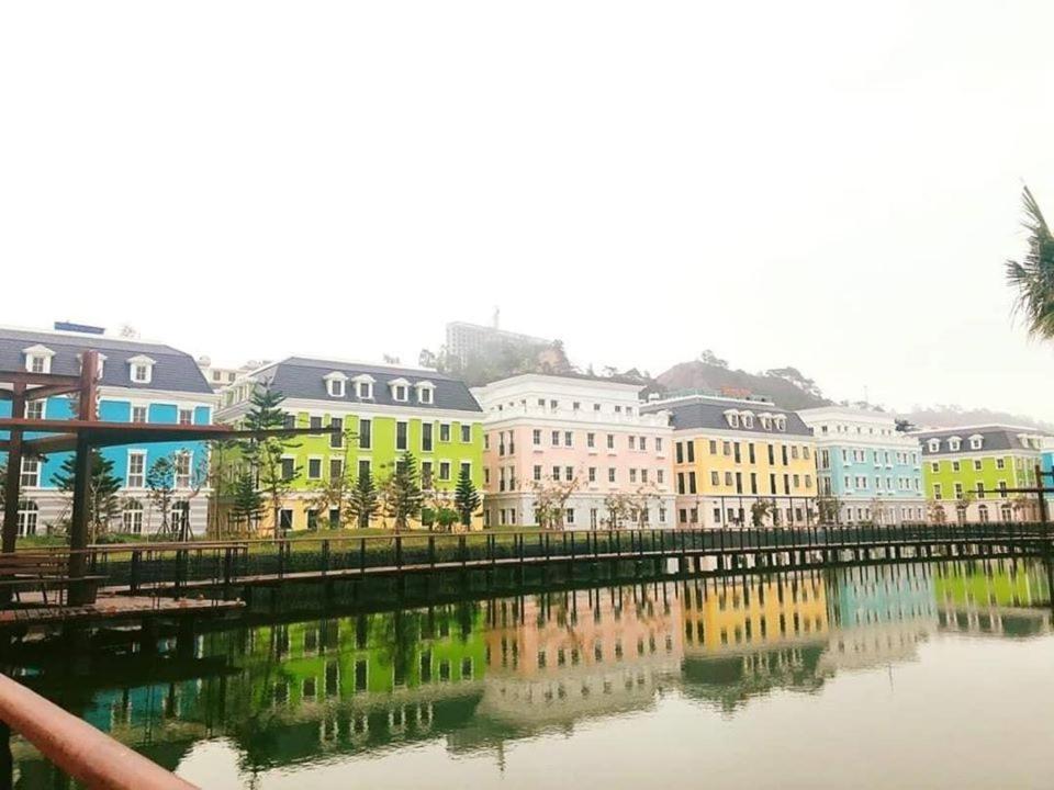 Sunrise Ha Long Hotel Bagian luar foto